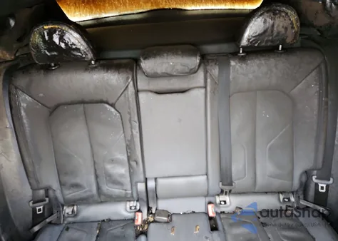 2020 Audi Q3 Premium Plus z USA, uszkodzony, nr VIN WA1BECF37L1102272